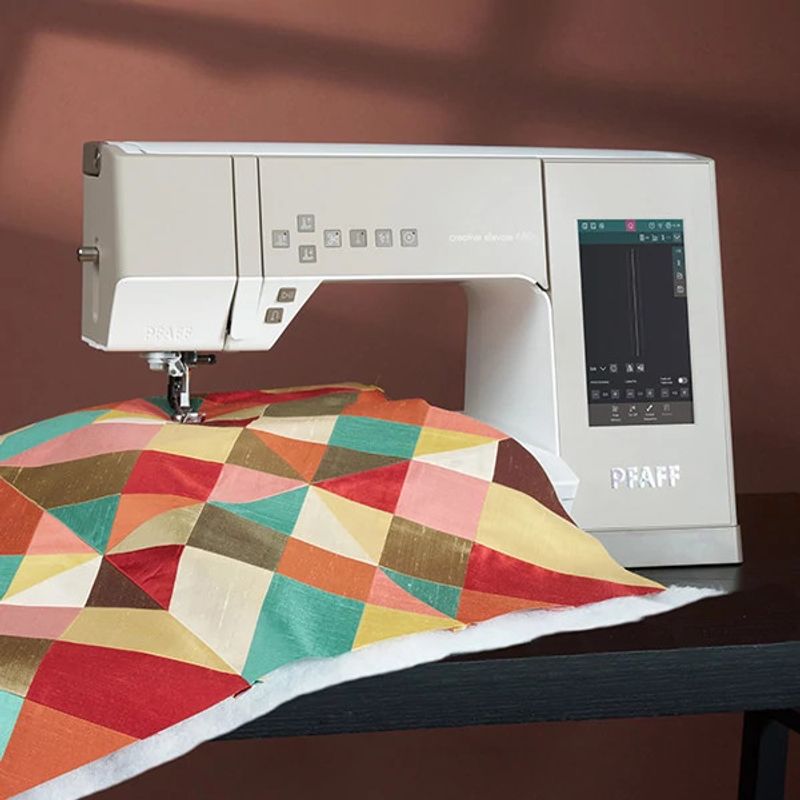 PFAFF Creative Elevate 680 sy- og broderimaskin